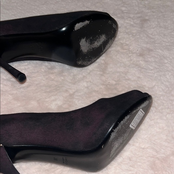 Gucci Black and Purple Suede Heels - Picture 12 of 12